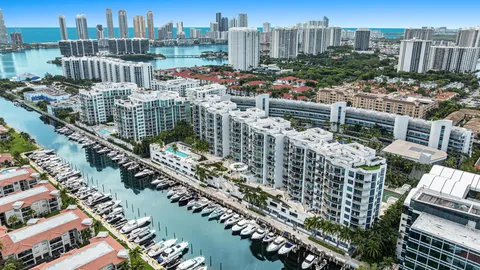 $396,000 | 3029 Northeast 188th Street, Unit 910, Aventura, FL 33180