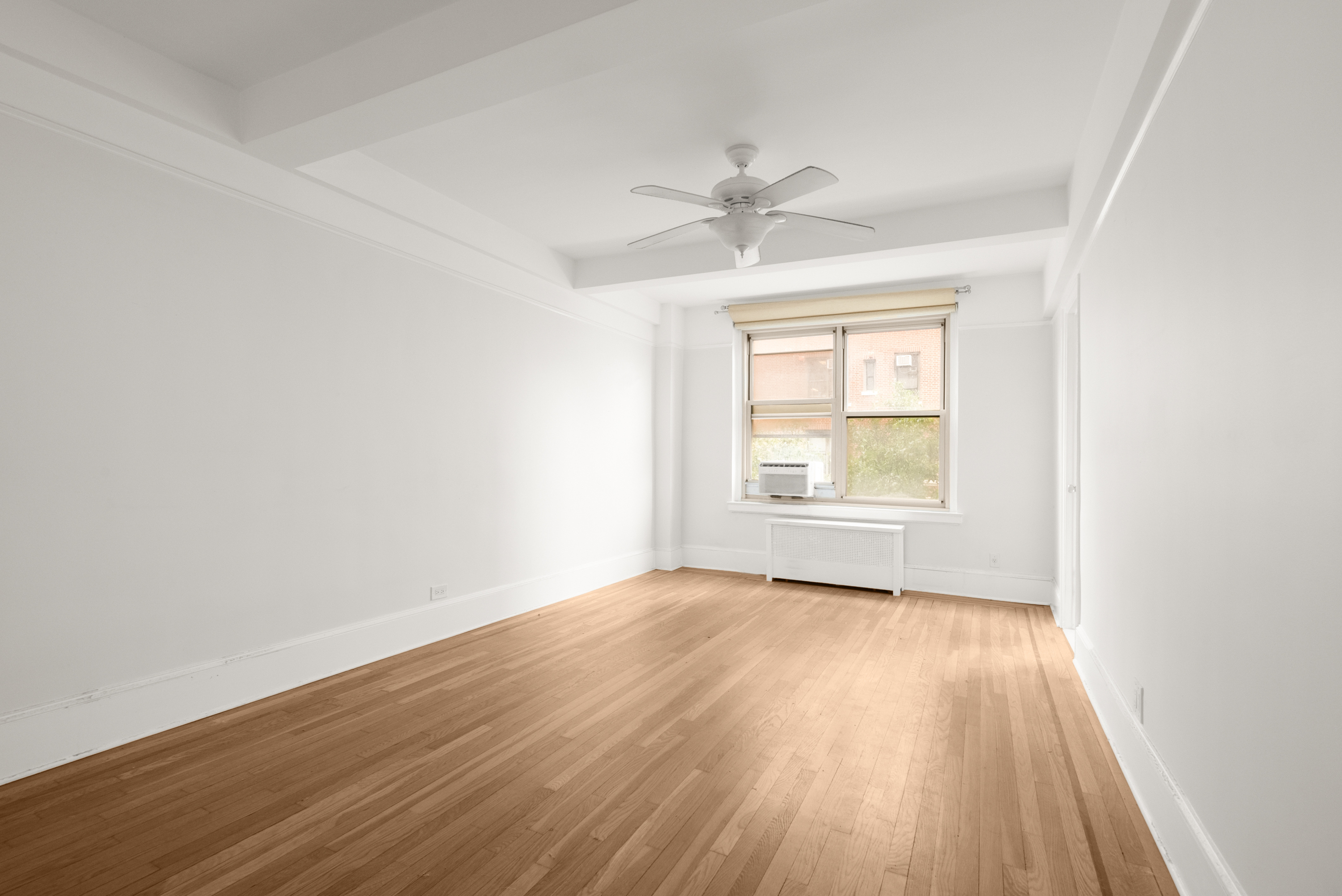 410 Central Park West, Unit 4C Manhattan, NY 10025 - Photo 5 of 9 Gallery Image 5
