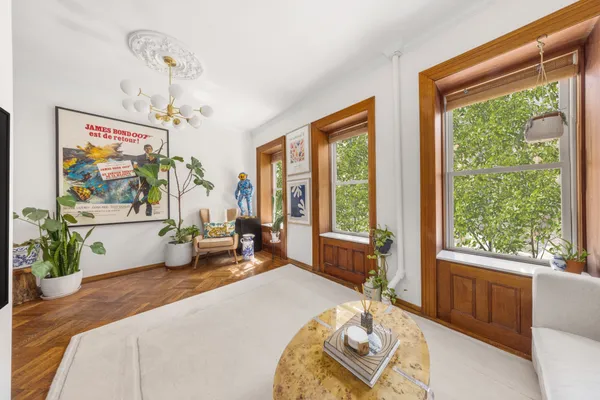 $1,750,000 | 237 West 11th Street, Unit 2B | West Village