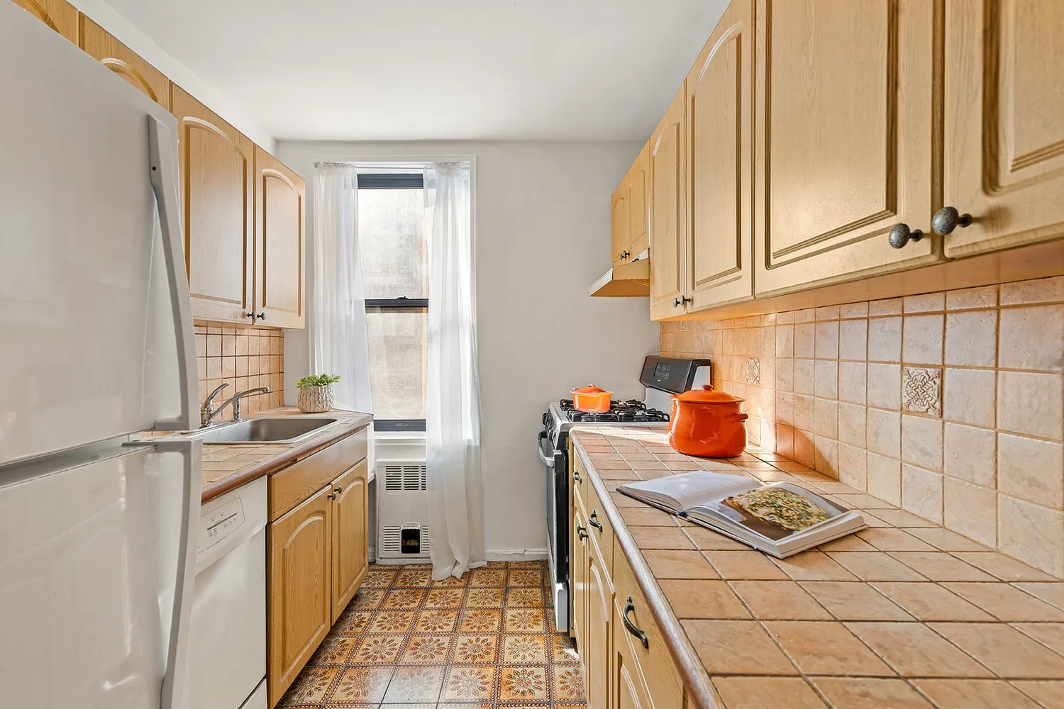 $1,150,000 | 185 Prospect Park Southwest, Unit 203 | Windsor Terrace