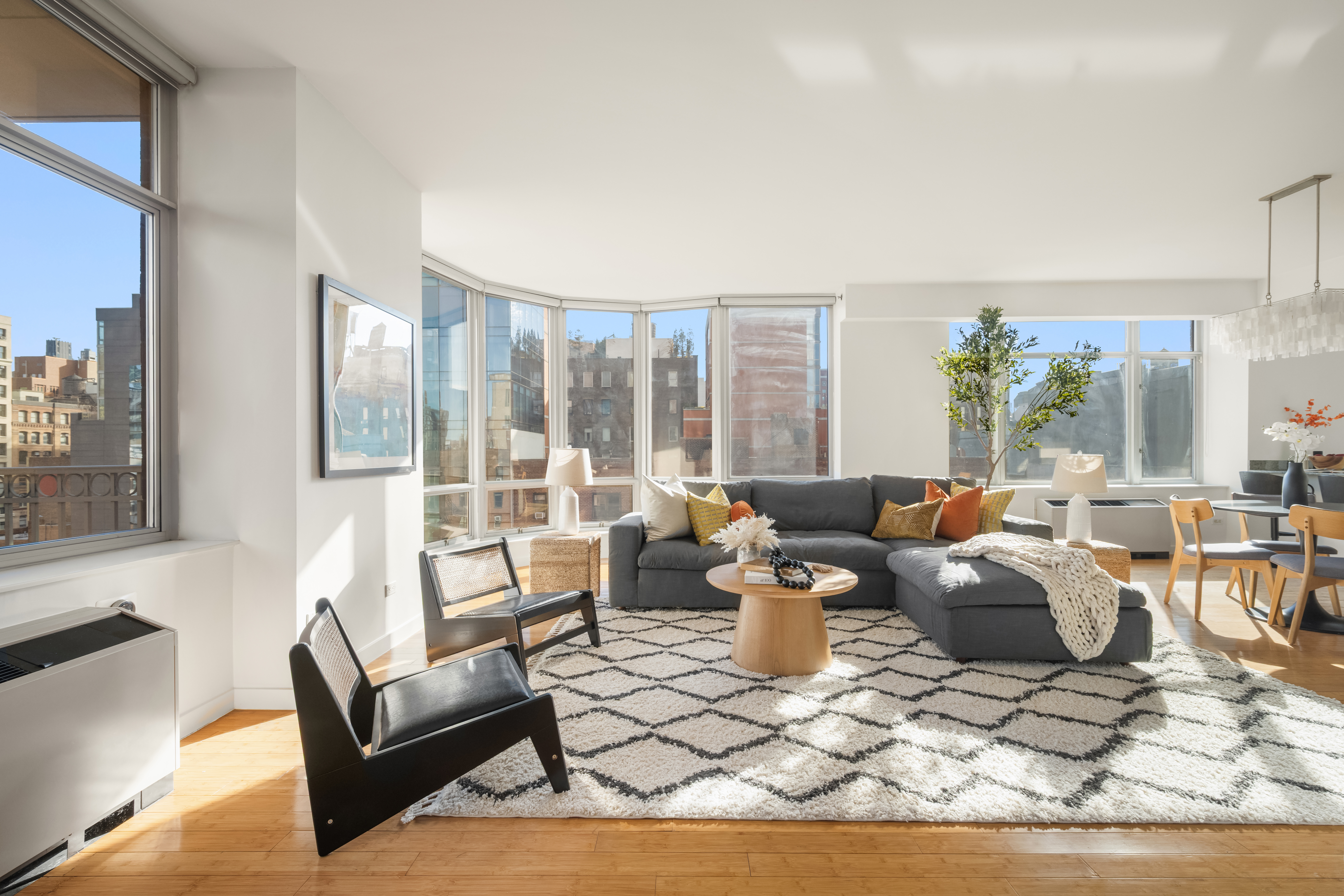 201 West 17th Street, Unit 7A Manhattan, NY 10011 - Photo 2 of 17