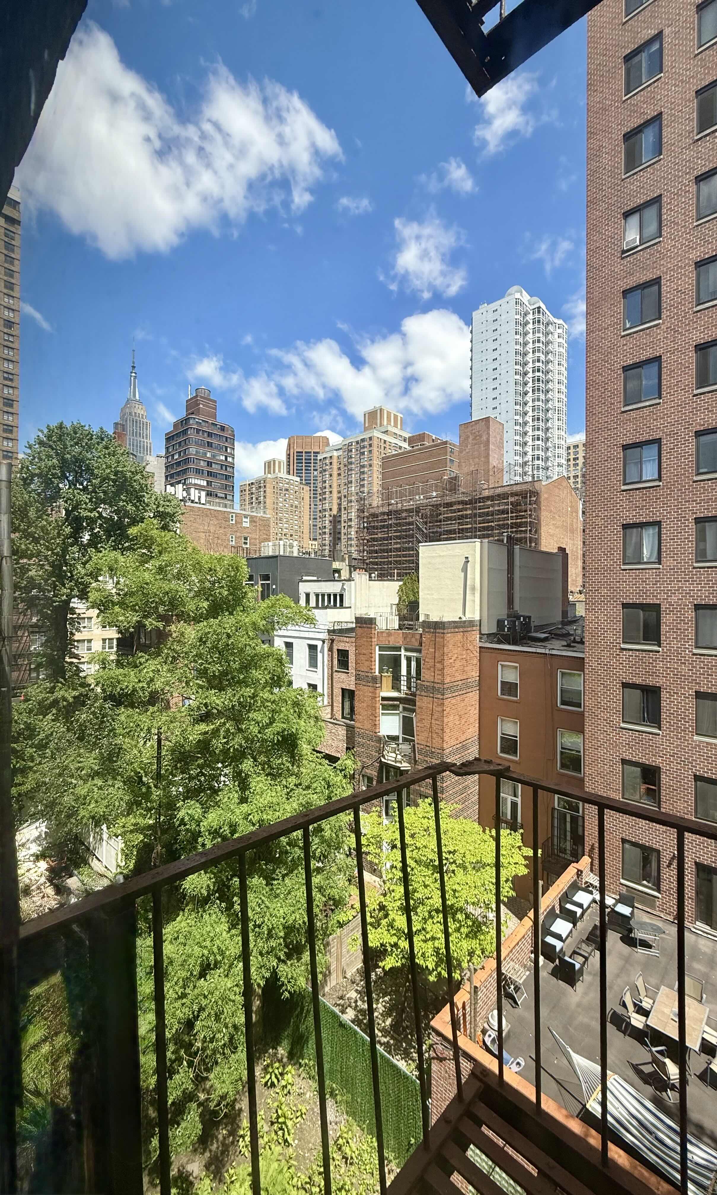 229 East 29th Street, Unit 5H Manhattan, NY 10016 - Photo 6 of 15 a view of a balcony with city view