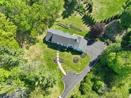 $2,300,000 | 210 Mendham Road, Bernardsville, NJ 07924