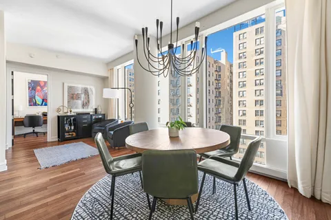 $3,375,000 | 245 West 99th Street, Unit 8A | Upper West Side
