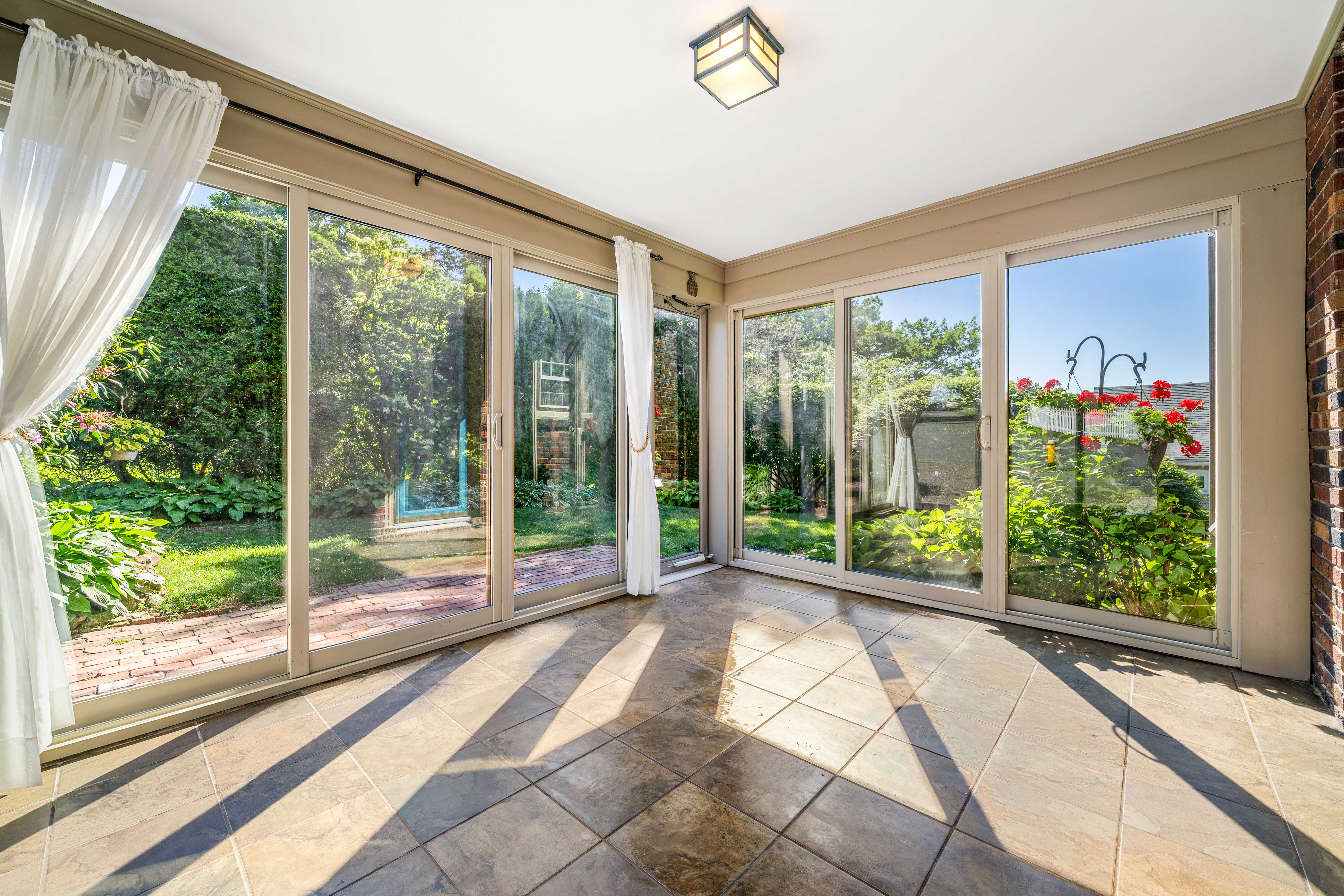 3 Vassar Road Marblehead, MA 01945 - Photo 6 of 16