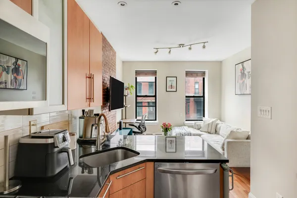 $3,900 | 161 West 133rd Street, Unit 2B | Central Harlem