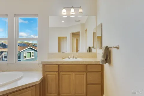 $1,350,000 | 661 Stoneman Court, Benicia, CA 94510