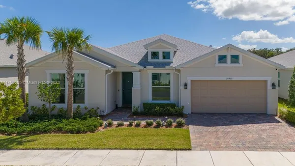 $669,900 | 10305 Southwest Captiva Drive, Port St. Lucie, FL 34987