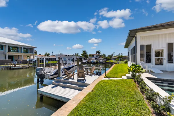 $1,475,000 | 4091 13th Way Northeast, St. Petersburg, FL 33703