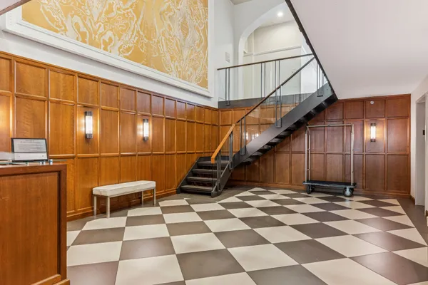 a view of entryway with a front door