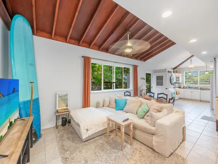 $1,985,000 | 1350 Lopaka Place, Kailua, HI 96734