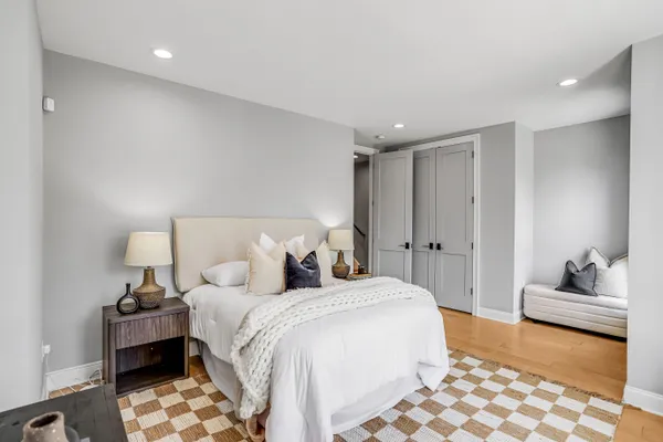 Contact Agent | 419 U Street Northwest, Washington, DC 20001