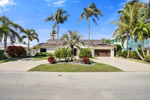 $2,995,000 | 4011 Northeast 26th Avenue, Lighthouse Point, FL 33064