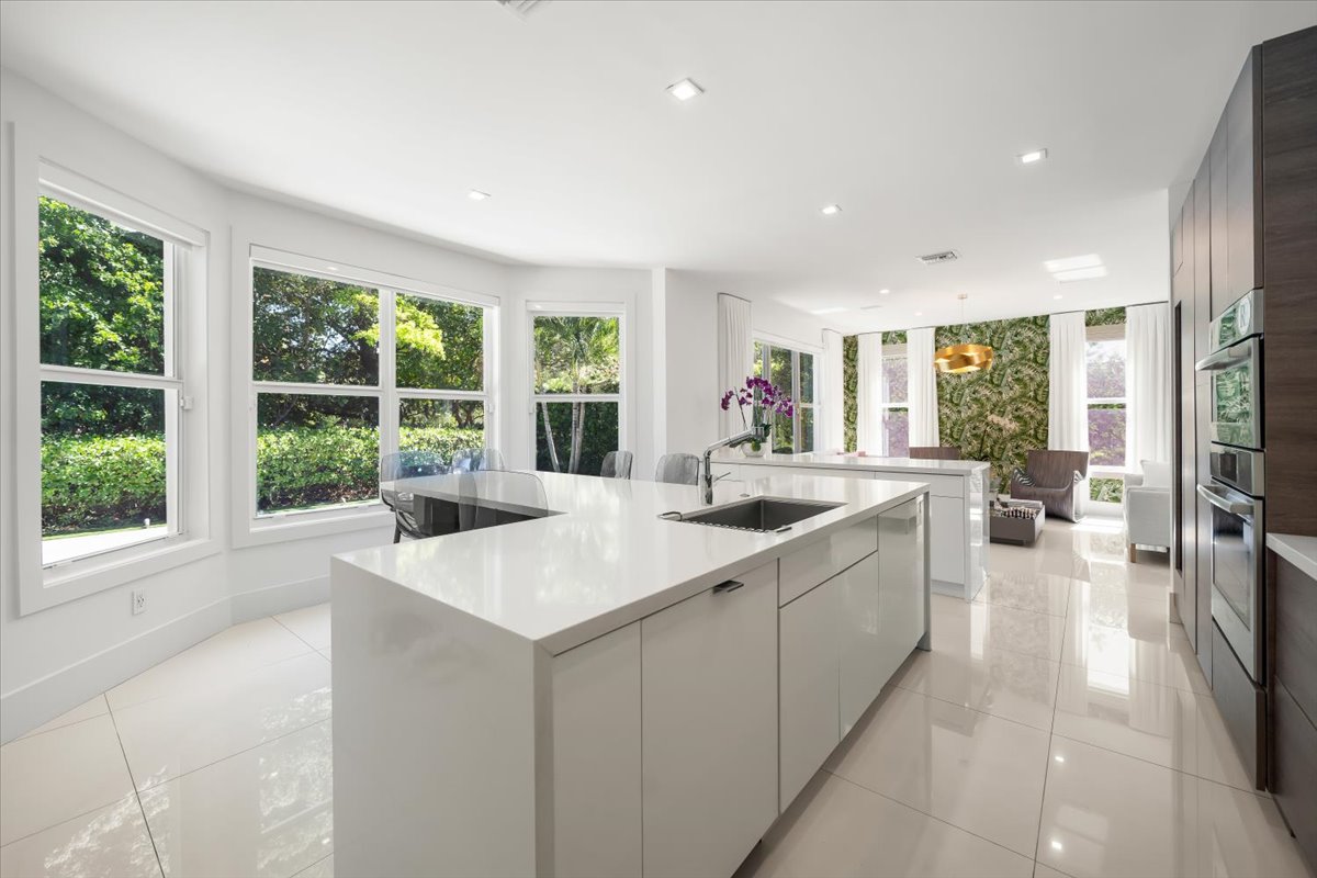 5700 Southwest 86th Street Miami, FL 33143 - Photo 17 of 73