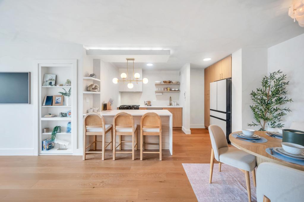 175 West 12th Street, Unit 5E Manhattan, NY 10011 - Photo 3 of 22