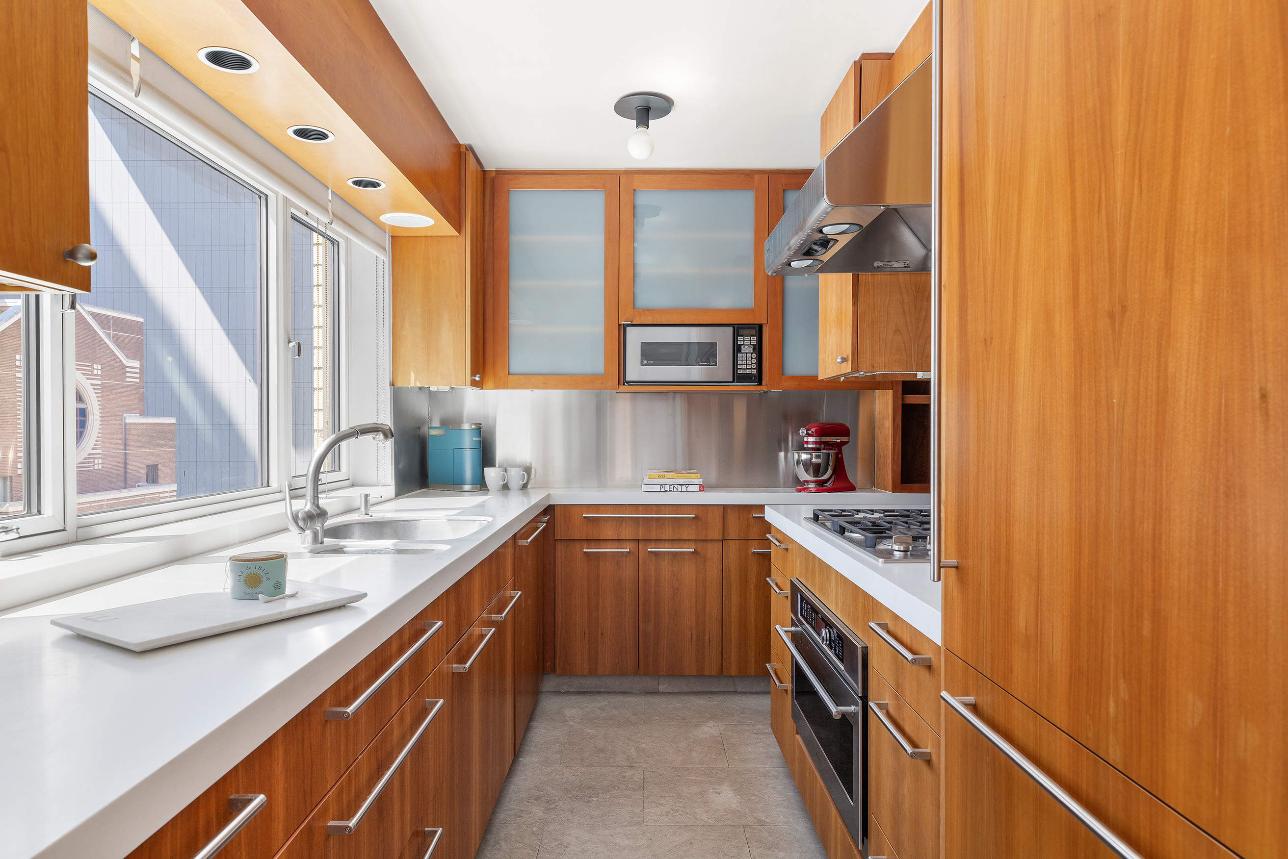 200 Central Park South, Unit 20J Manhattan, NY 10019 - Photo 3 of 15