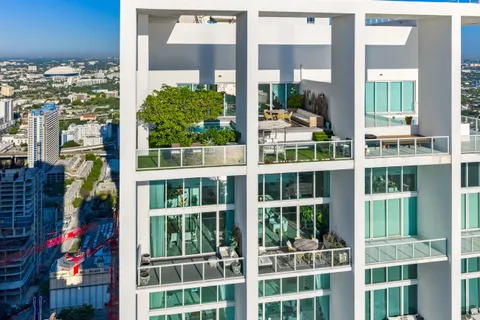 $6,750,000 | 1040 Biscayne Boulevard, Unit 4602, Miami, FL 33132