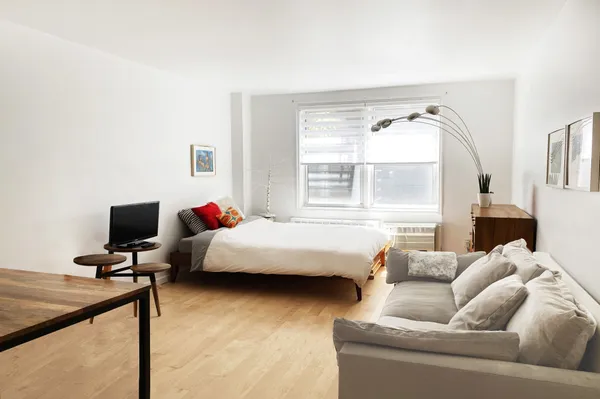 $2,900 | 320 East 35th Street, Unit 5H | Murray Hill