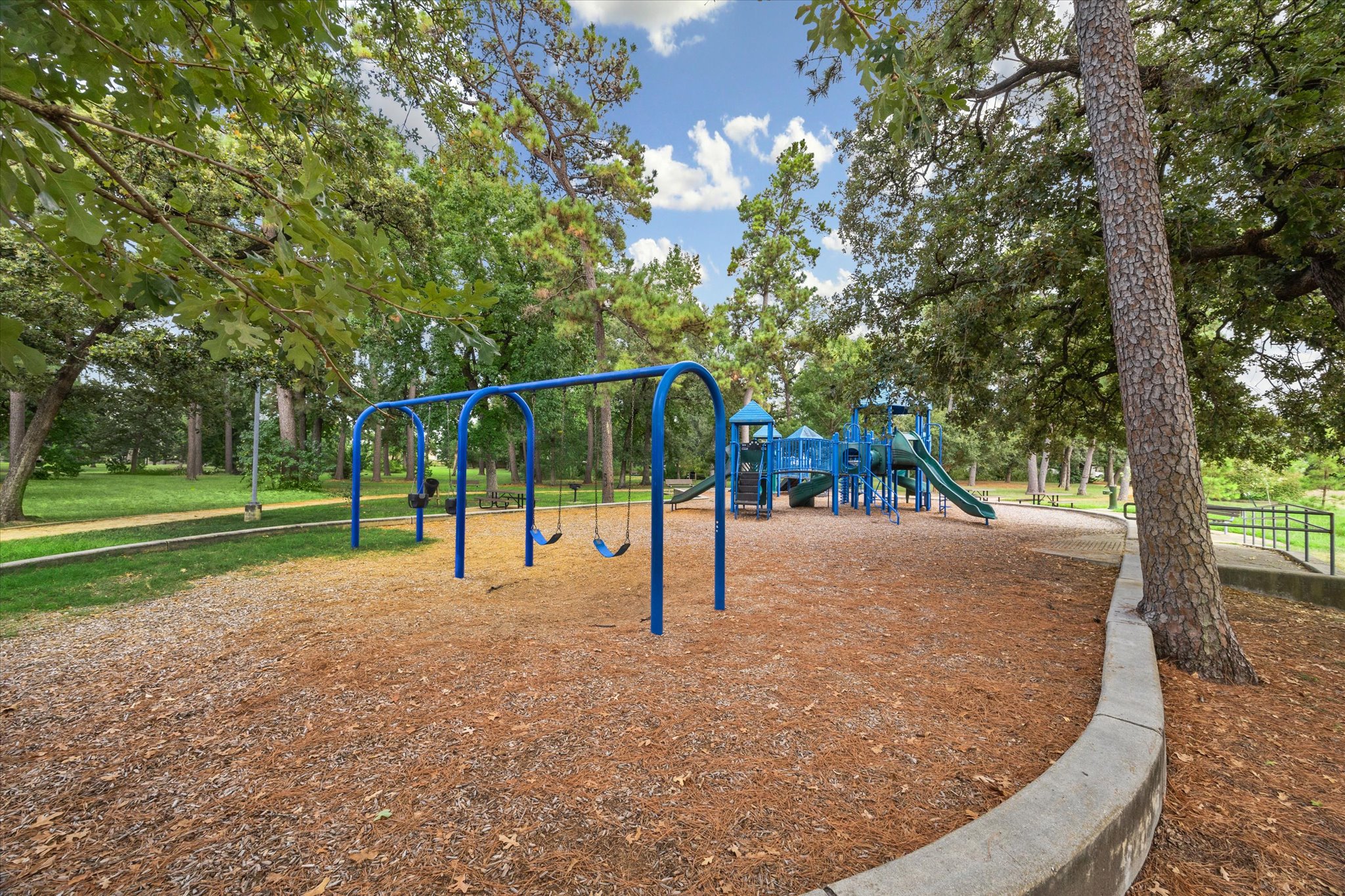 1139 Richelieu Lane Houston, TX 77018 - Photo 35 of 38 Gallery Image 35