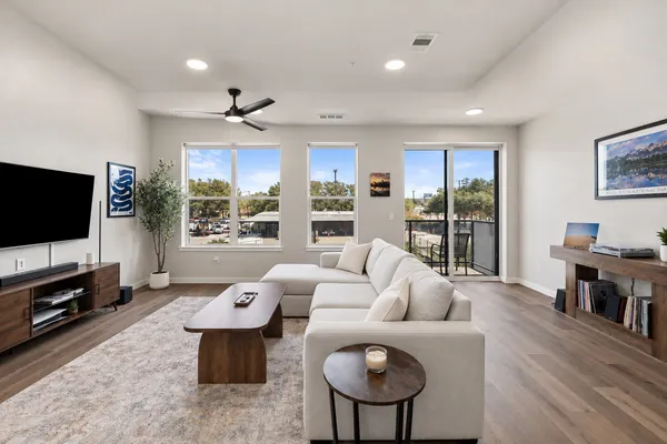 $400,000 | 4510 Terry-O Lane, Unit 221, Austin, TX 78745