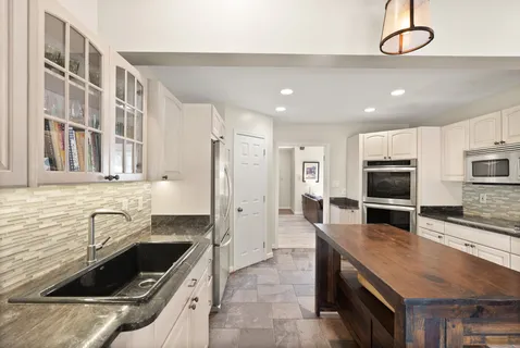 $1,550,000 | Address Upon Request, Alexandria, VA 22305