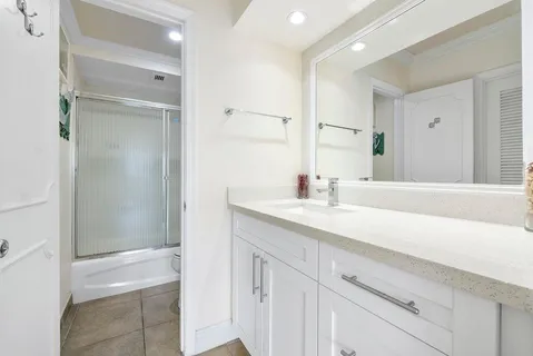 $380,000 | 1500 South Ocean Boulevard, Unit 706, Lauderdale-by-the-Sea, FL 33062