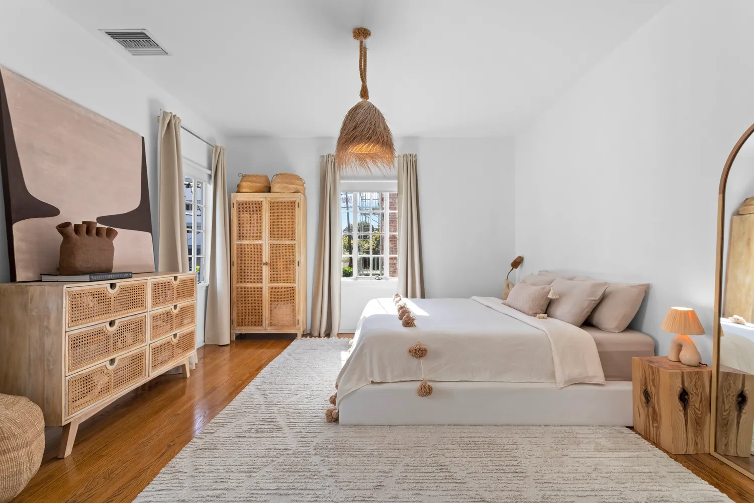 $749,000 | 3348 James M Wood Boulevard, Unit 10, Los Angeles, CA 90006