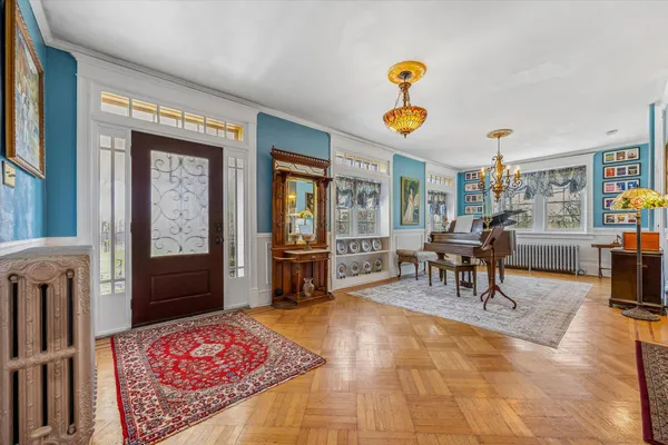 $1,425,000 | 917 Dekalb Pike, Ambler, PA 19002