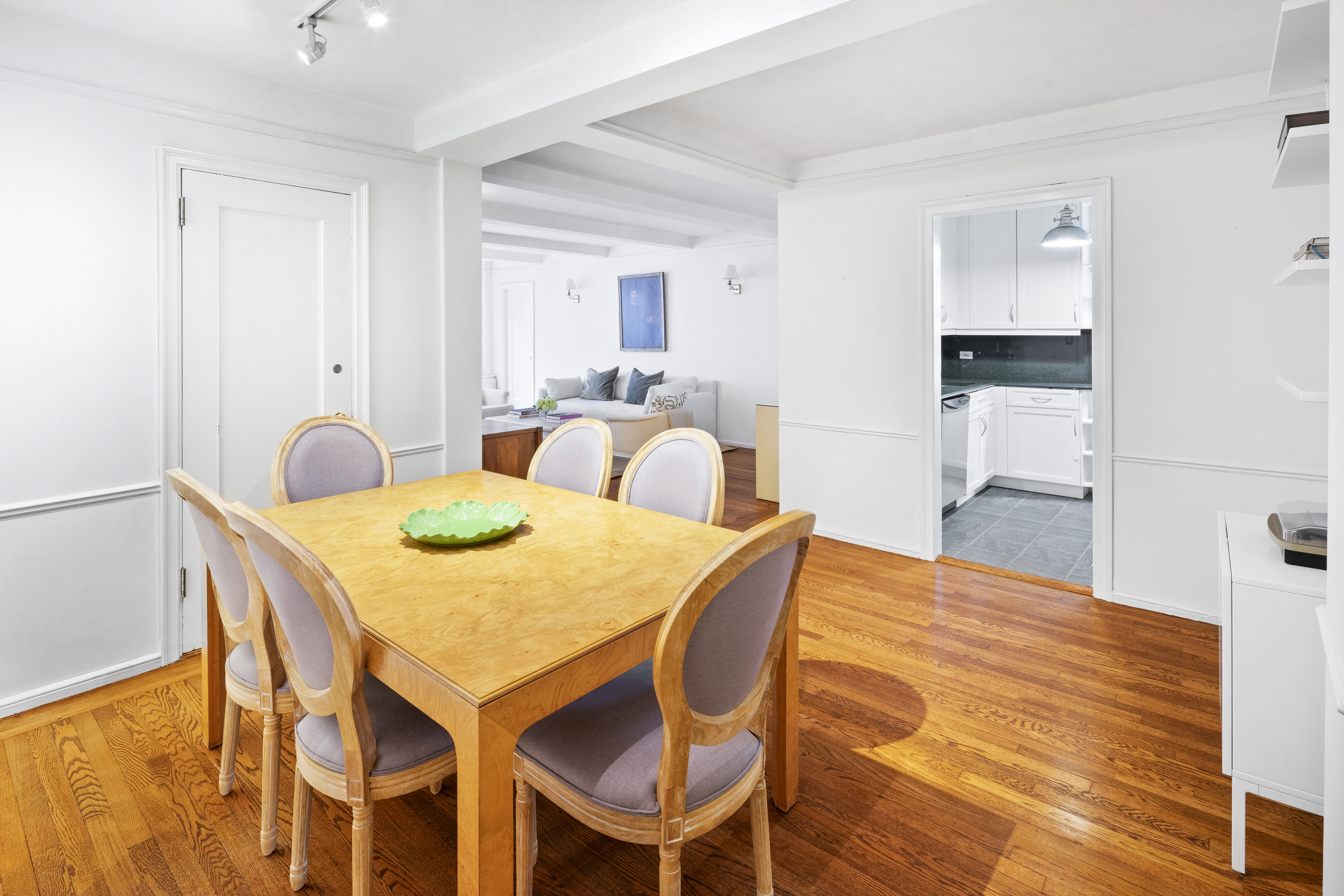 210 East 73rd Street, Unit 6A Manhattan, NY 10021 - Photo 2 of 10