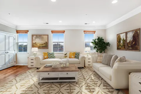 $549,000 | 454 Exchange Avenue, Gaithersburg, MD 20878