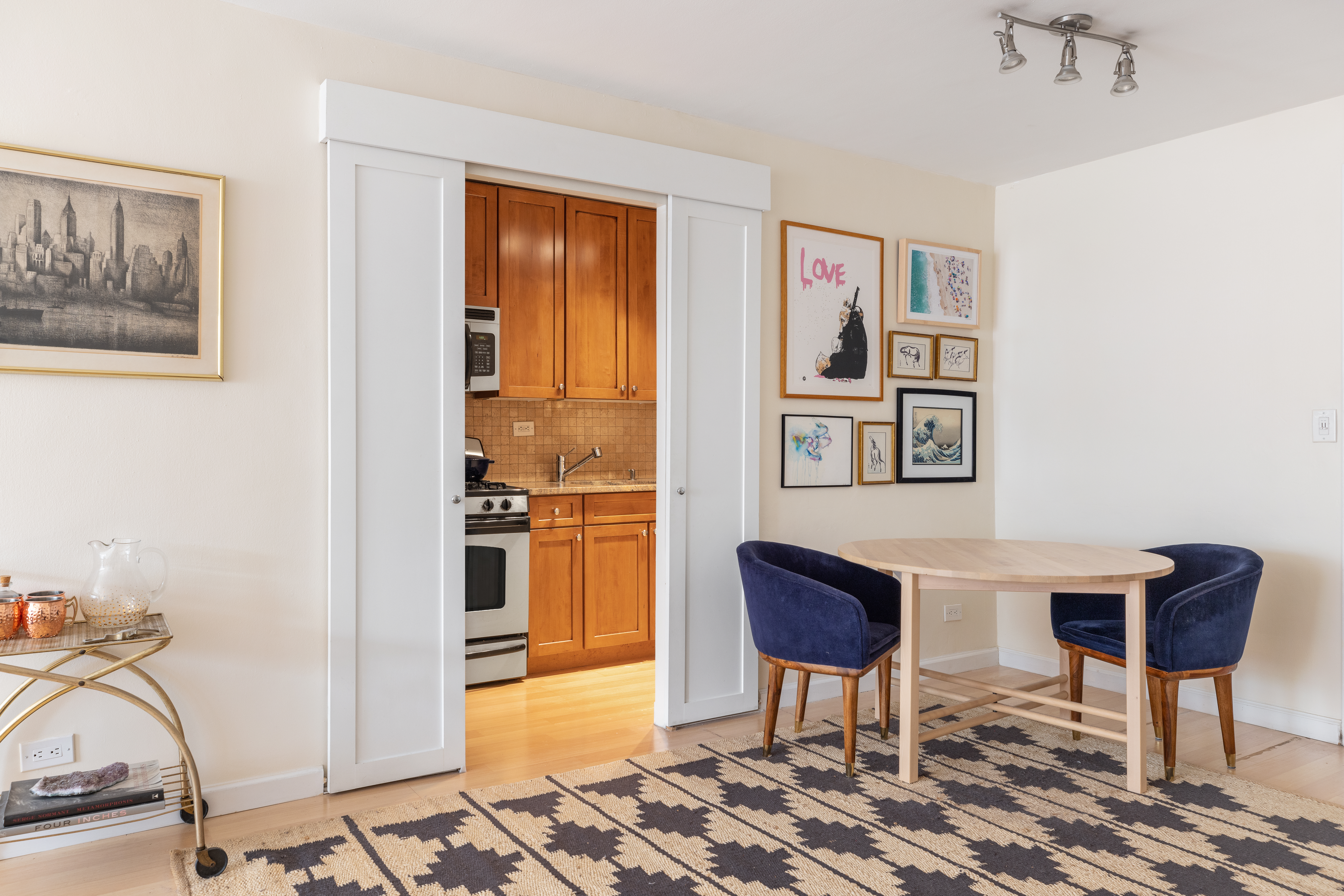 165 West 66th Street, Unit 7Y Manhattan, NY 10023 - Photo 2 of 7