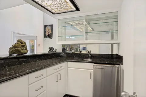$1,500,000 | 6715 Glenhurst Drive, Dallas, TX 75254
