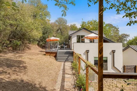 $549,000 | 2812 Oak Springs Drive, Unit 2, Austin, TX 78702