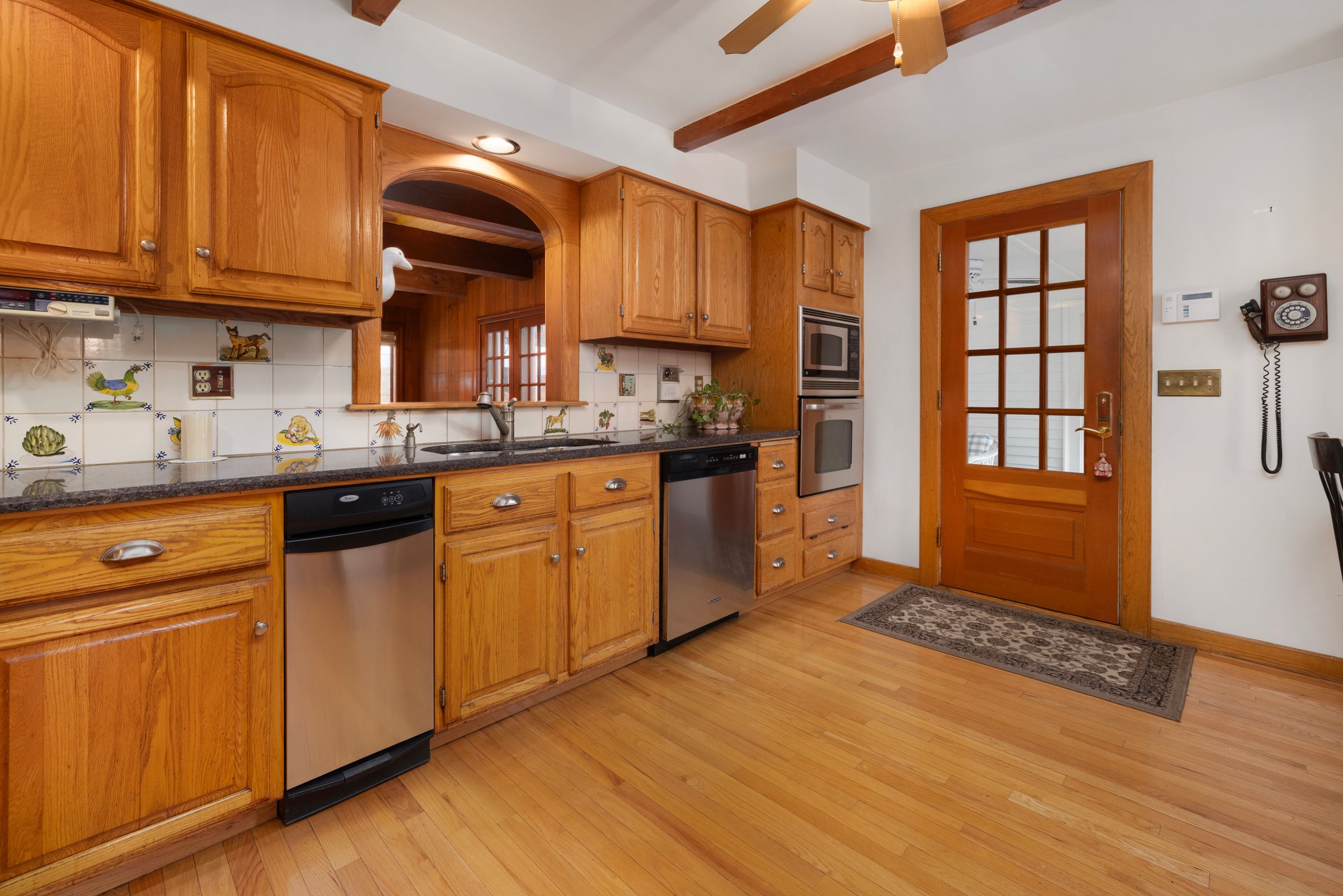 555 Great Road Lincoln, RI 02865 - Photo 17 of 63