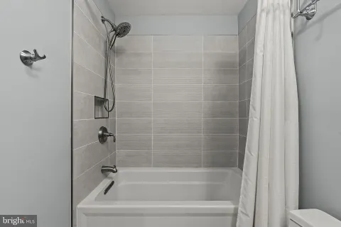 $512,000 | 1903 Spruce Street, Unit 2C, Philadelphia, PA 19103