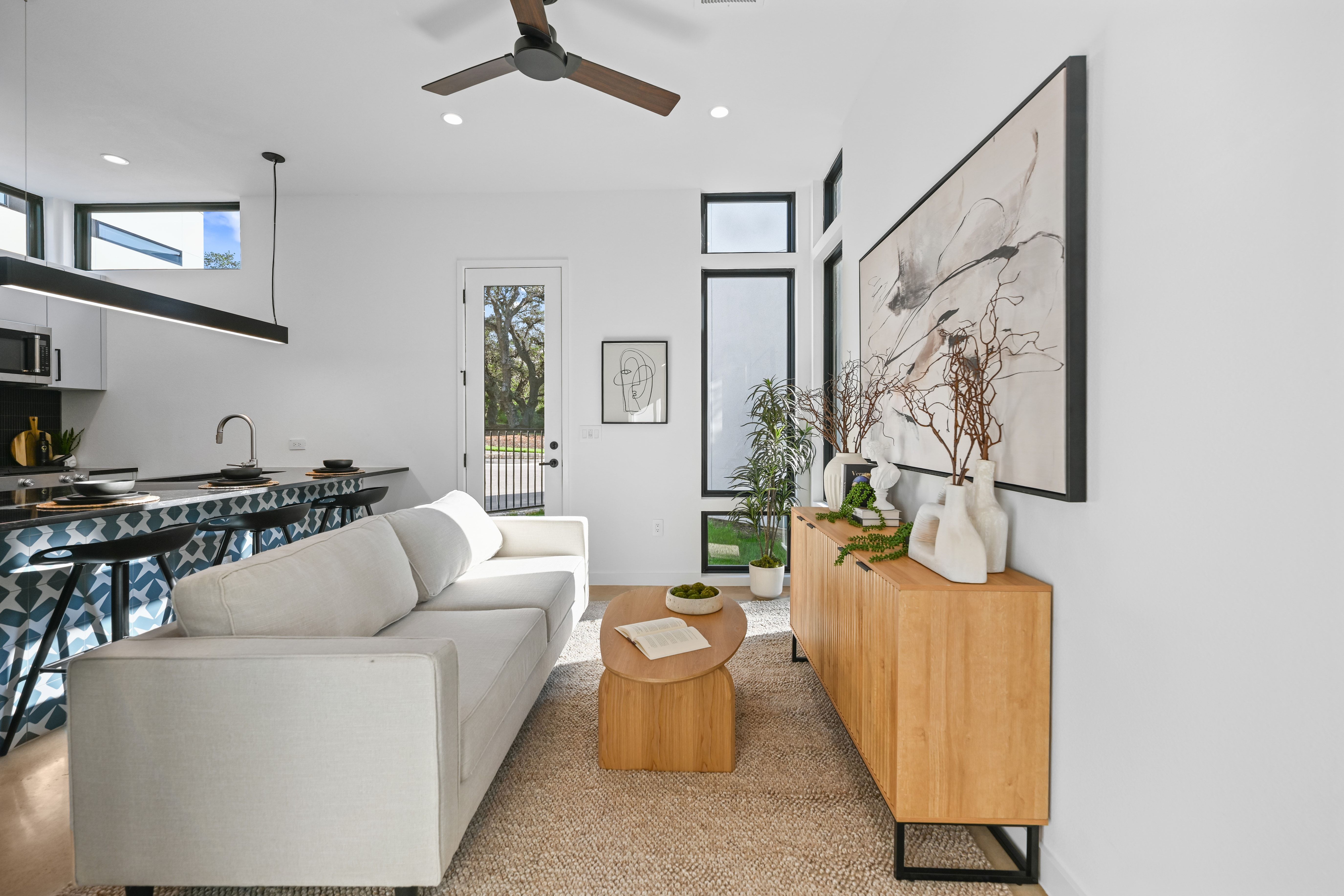 219 Lessin Lane, Unit 15 Austin, TX 78704 - Photo 19 of 53 Gallery Image 19