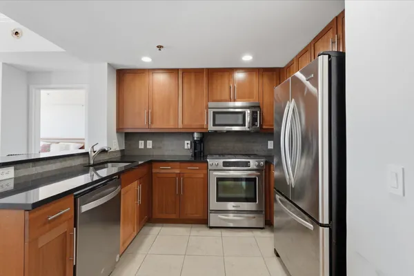 $1,099,000 | 800 Jackson Street, Unit PH06, Hoboken, NJ 07030