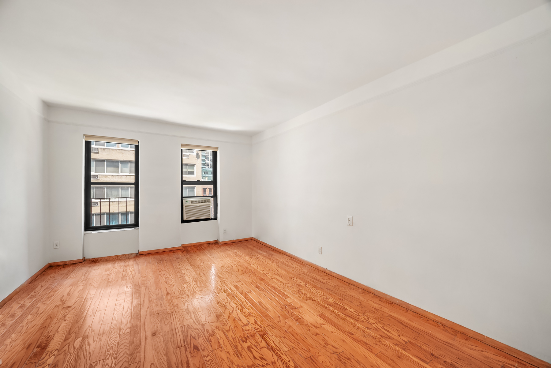 235 East 54th Street, Unit 4B Manhattan, NY 10022 - Photo 1 of 6