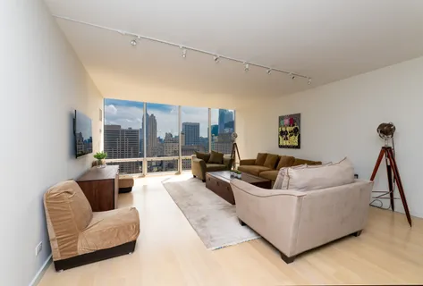 $34,000,000 | 641 5th Avenue, Unit 49CDE | Midtown East