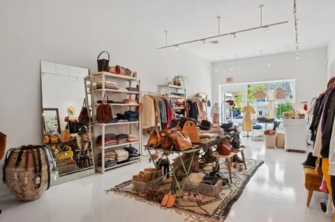 $21,900,000 | 1 Hill Street, Southampton, NY 11968