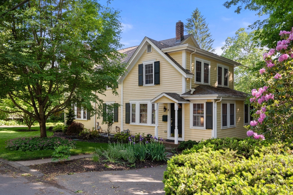 8 Avon Road Wellesley, MA 02482 - Photo 1 of 28