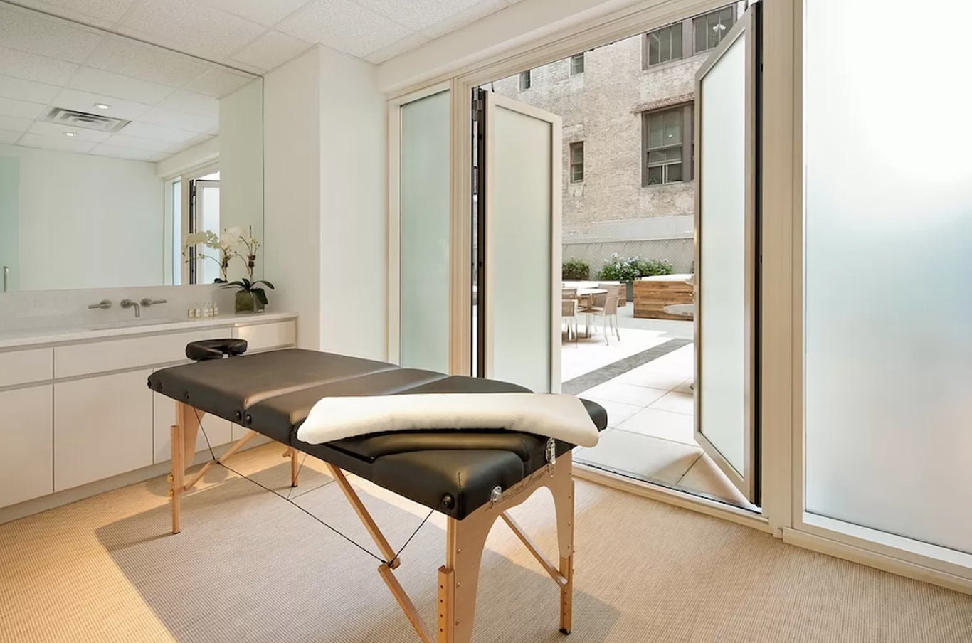 300 East 23rd Street, Unit 5B Manhattan, NY 10010 - Photo 11 of 13 Gallery Image 11