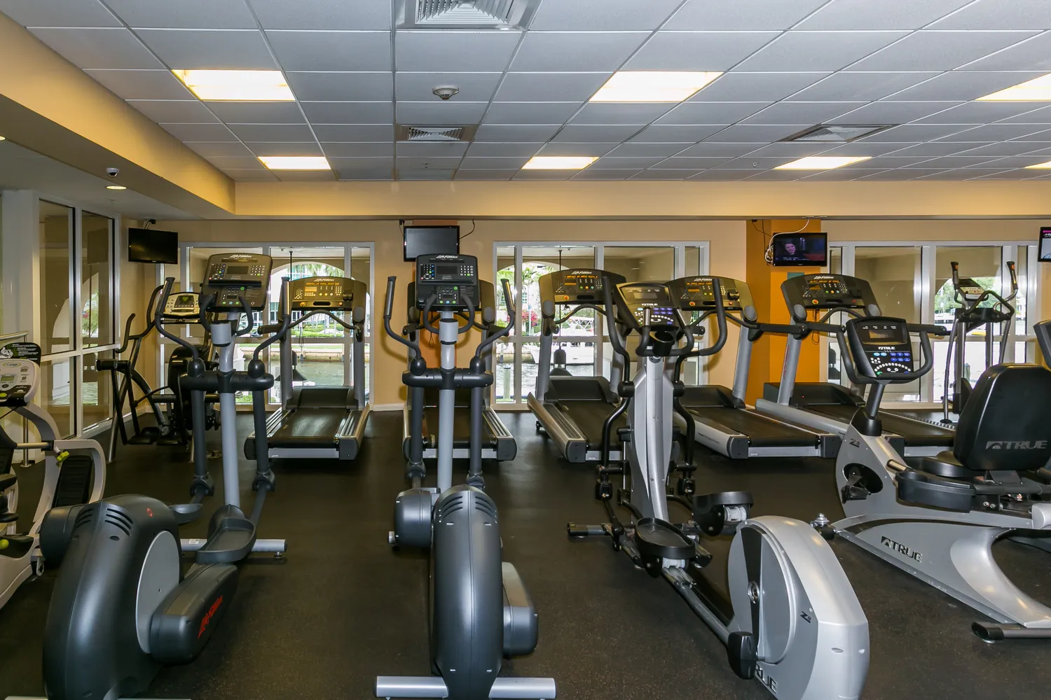 $4,700 | 511 Southeast 5th Avenue, Unit 1217, Fort Lauderdale, FL 33301