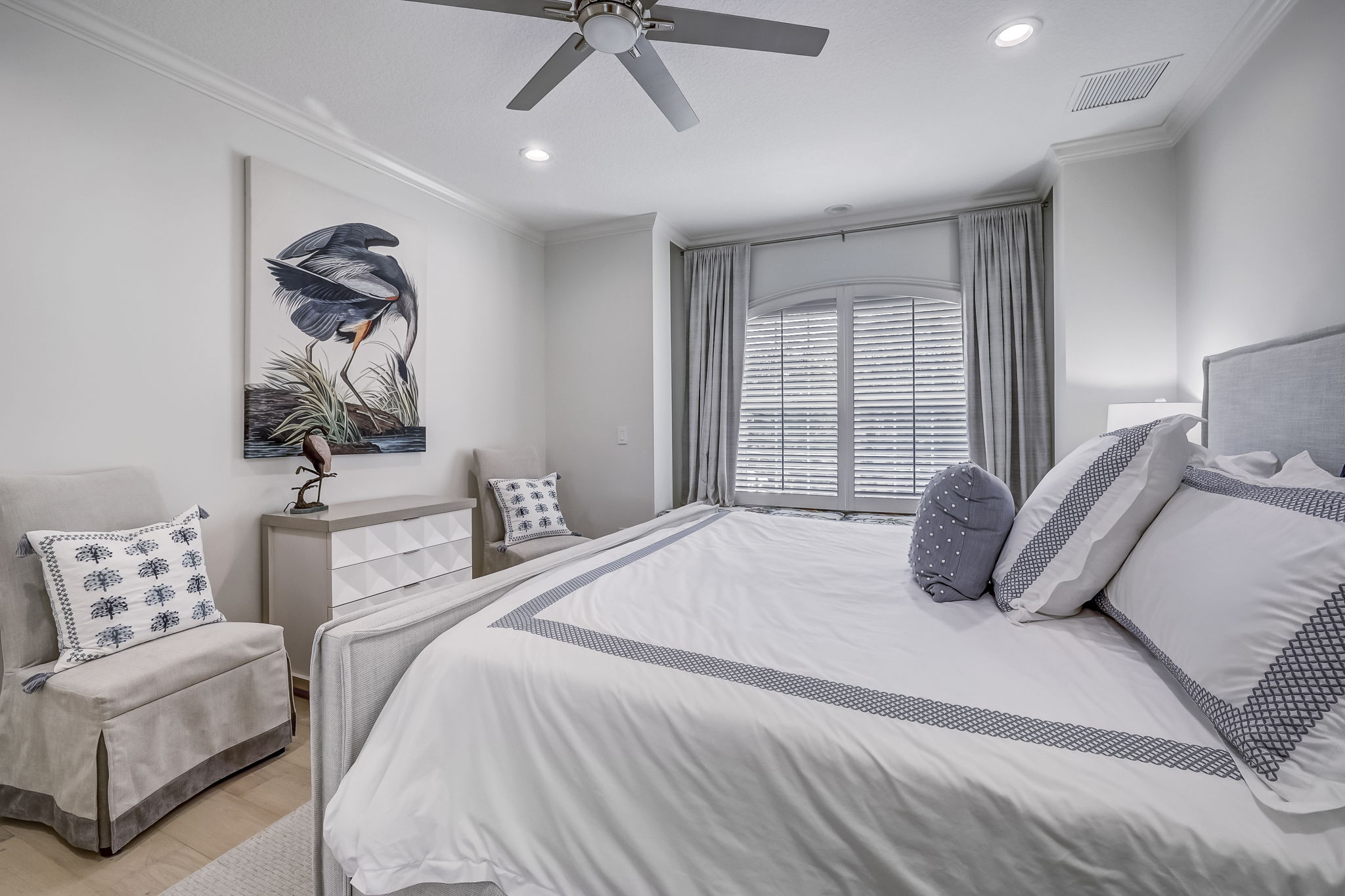 24624 Harbour View Drive Ponte Vedra Beach, FL 32082 - Photo 104 of 186 a bedroom with a bed and a couch