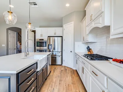 $870,000 | 100 Empire Court, Austin, TX 78737