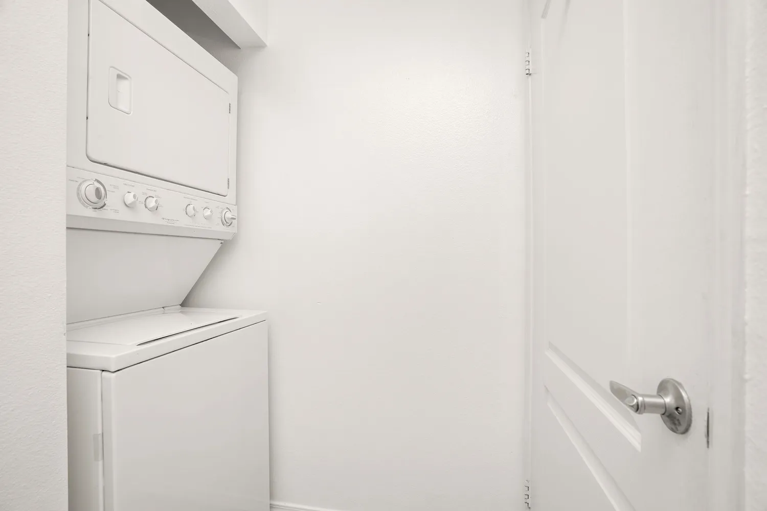 $649,000 | 4060 Glencoe Avenue, Unit 228, Marina del Rey, CA 90292