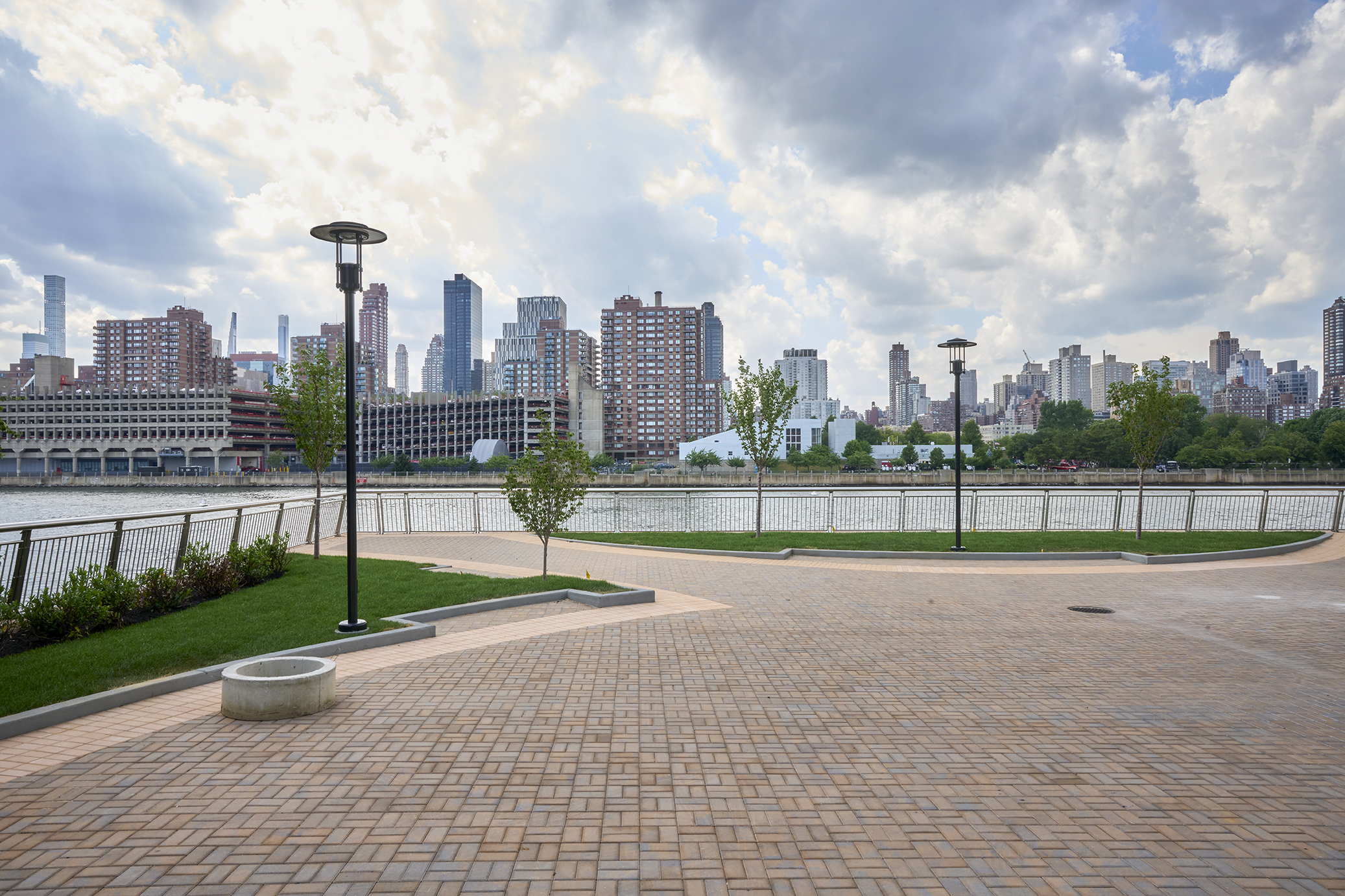 34-46 Vernon Boulevard, Unit E803 Queens, NY 11106 - Photo 13 of 17