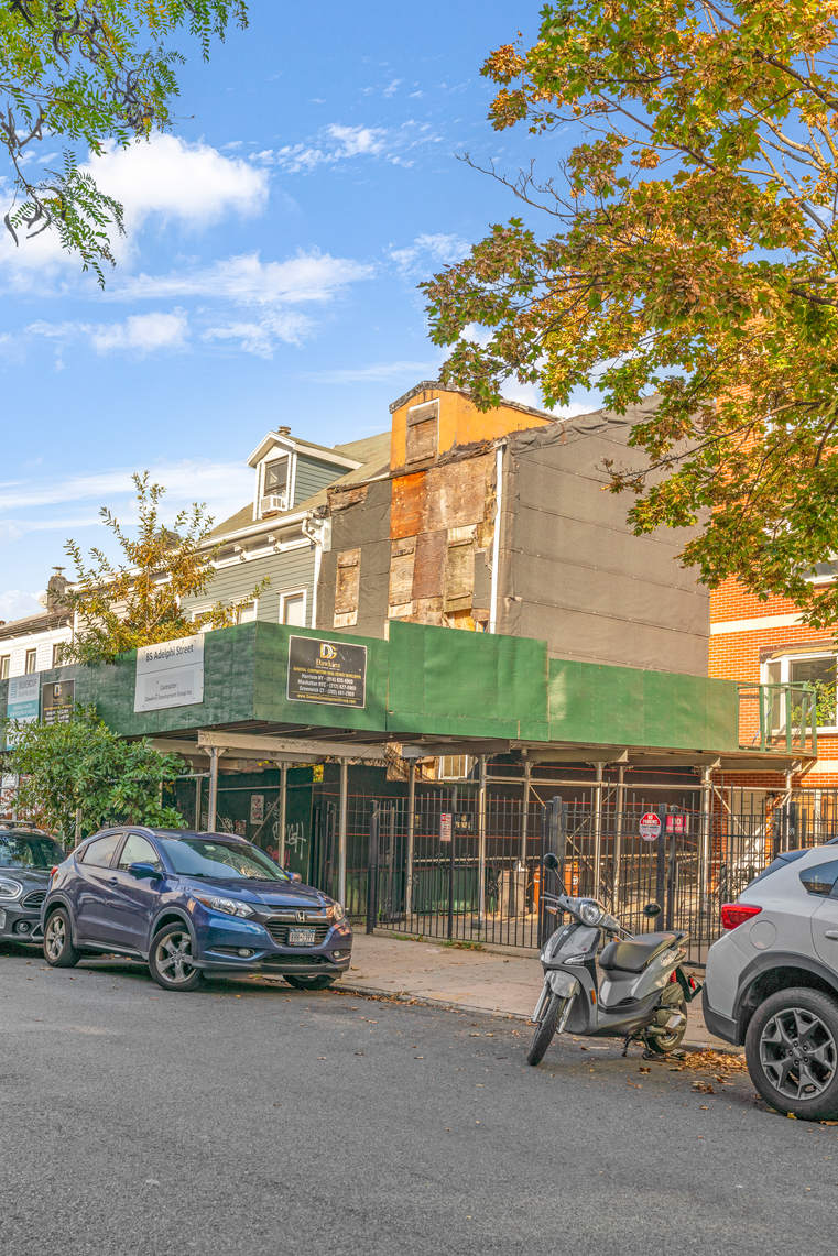85 Adelphi Street Brooklyn, NY 11205 - Photo 2 of 9