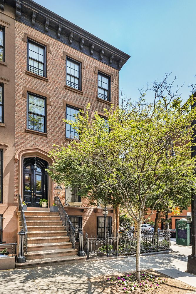 167 Clinton Street, Unit 3 Brooklyn, NY 11201 - Photo 29 of 31 a front view of a house