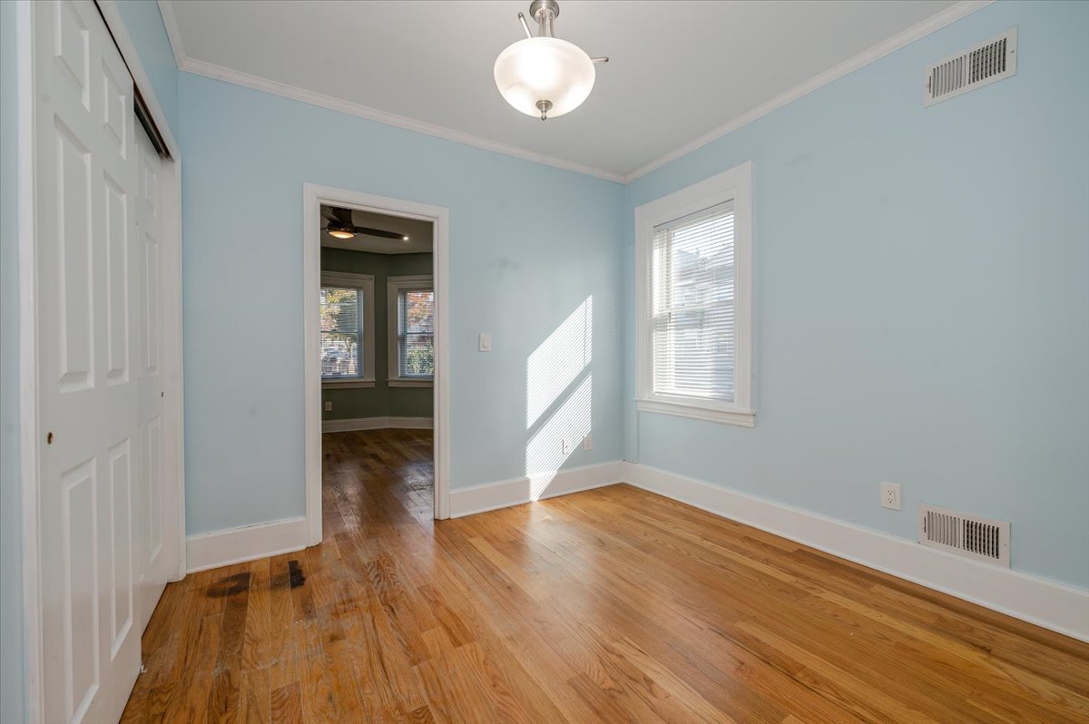 79-32 60th Lane Queens, NY 11385 - Photo 10 of 26